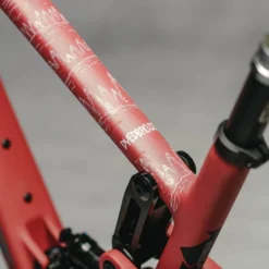 Dyedbro Montuurbeschermingskit - EWS Bergen - Wit Mat -Trap Vlot Verkoopwinkel 1403D80E EE96 4DC9 A2F3 127B00C7DFCB 1024x1024 2x