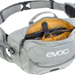 Evoc Hip Pack 3L Incl. 1,5 L Hydratatie Blaas - Steen -Trap Vlot Verkoopwinkel 4250450726784 HIP PACK 3L STONE D3