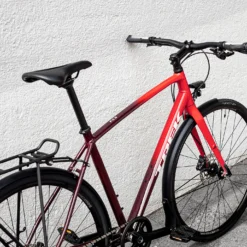 Trek FX 3 Disc Uitgerust Viper Red Naar Cobra Blood Fade -Trap Vlot Verkoopwinkel FX3DiscEquipped 22 35107 B Alt1