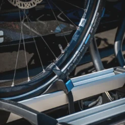 XLC Azura Xtra LED VC-C05 Bagagedrager Voor 2 E-bikes -Trap Vlot Verkoopwinkel product 3