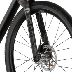 Rondo Ratt CF2 Allroad Racefiets - Zwart/Zilver -Trap Vlot Verkoopwinkel rondo ratt cf2 2 178947 f sk6 w1550 h1080 8